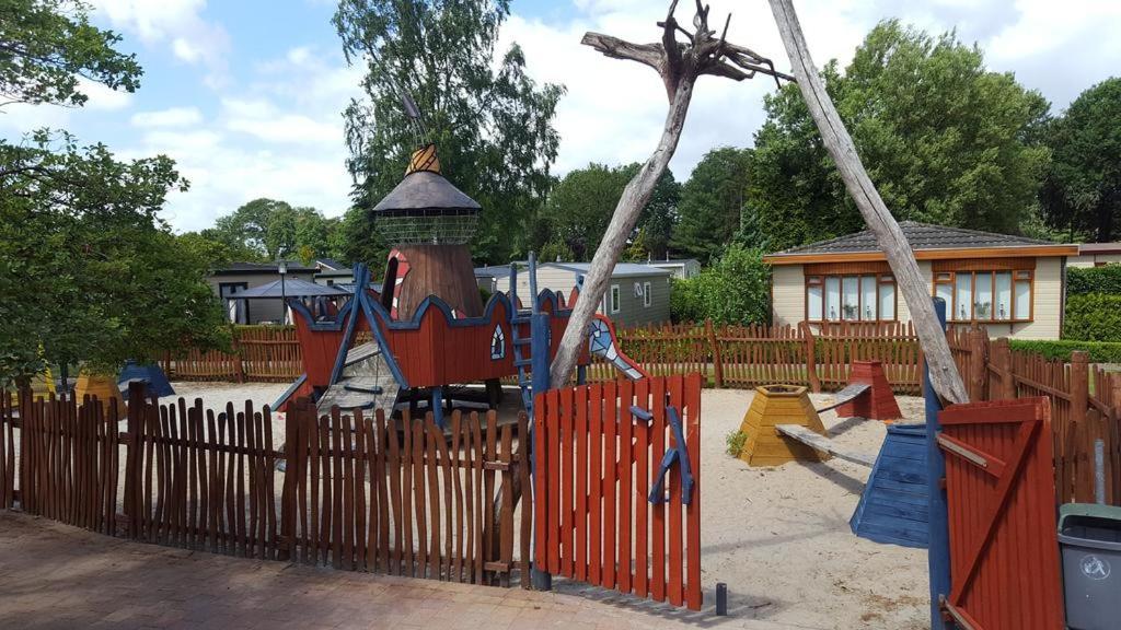 Chalet Lobke Voorthuizen Exteriör bild